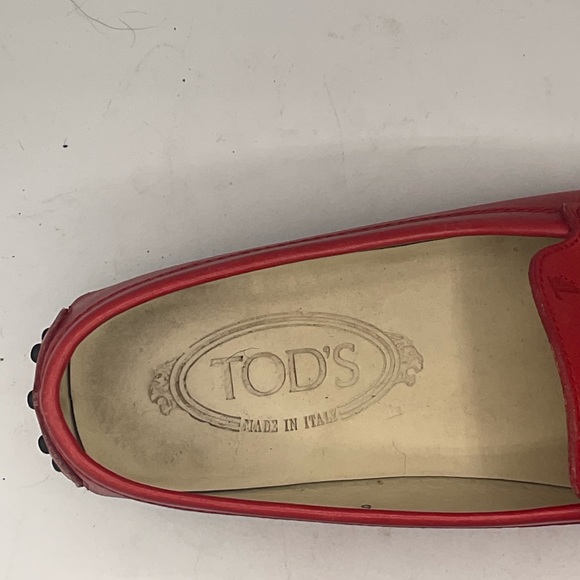 “TOD’S” GOMMINO Red Leather Slip On Driving Style Studded Detail Loafer. - Picture 10 of 16